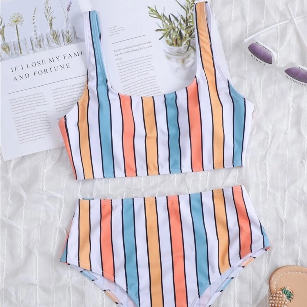 NWOT SHEIN bikini - size L